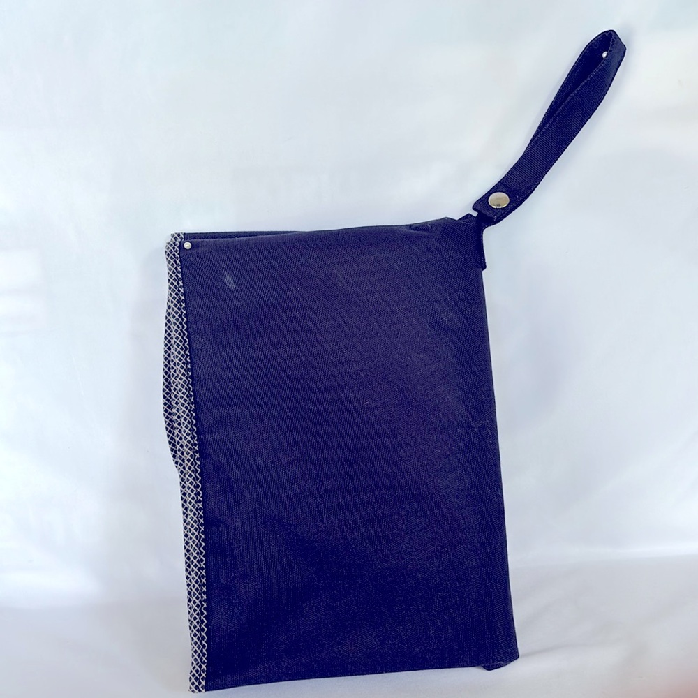 Gently Used DOLLY Baby Travel Diaper Pad Navy Blue - Picture 2 of 8